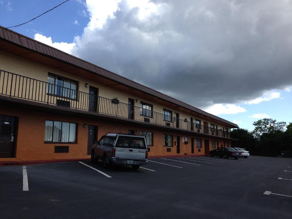 Americas Best Value Inn North Port Luaran gambar